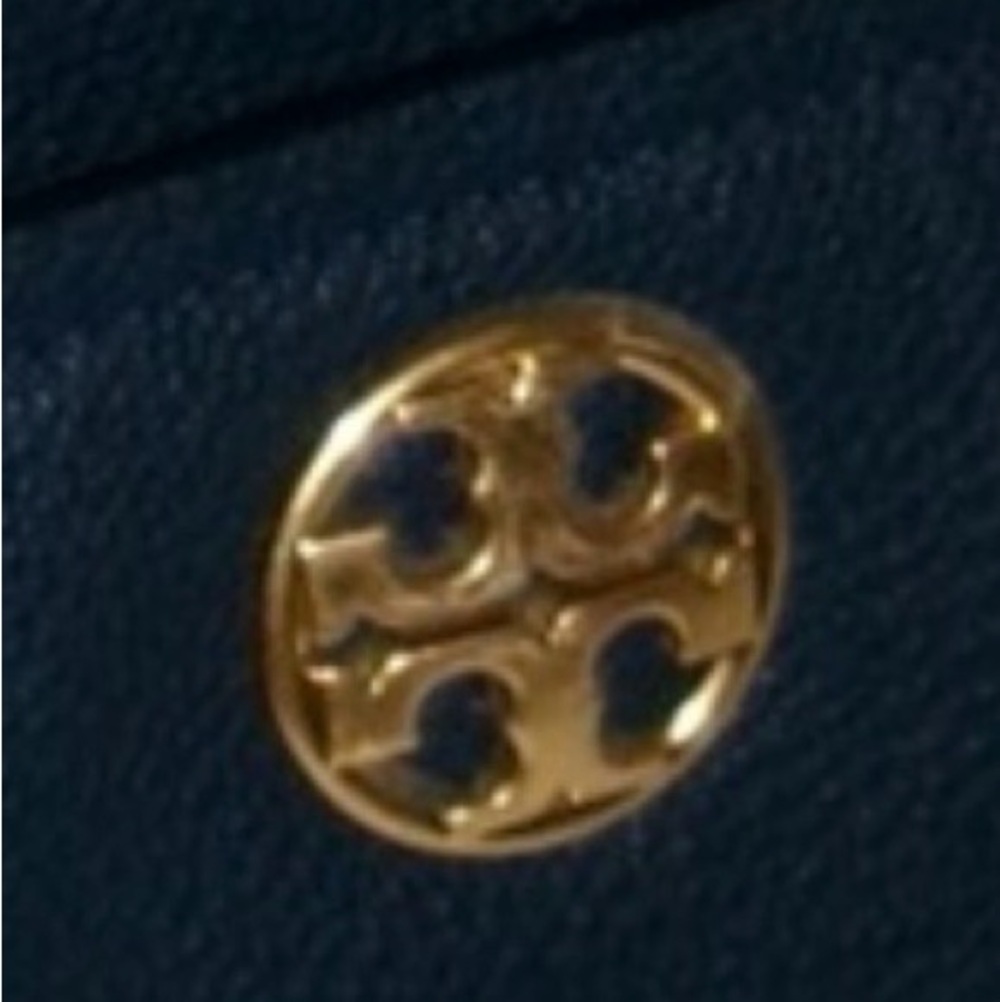 Navy blue Tory‎ Burch
Chelsea Slouchy Tote Handbag leather excellent condition - Picture 14 of 16